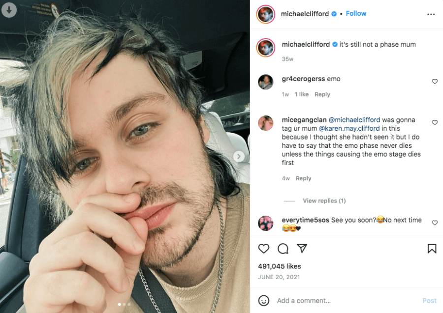 Michael Clifford popular cantante australiano